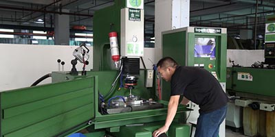 東莞恩創(chuàng)精密五金-鋅合金壓鑄件應(yīng)用于哪個行業(yè)？